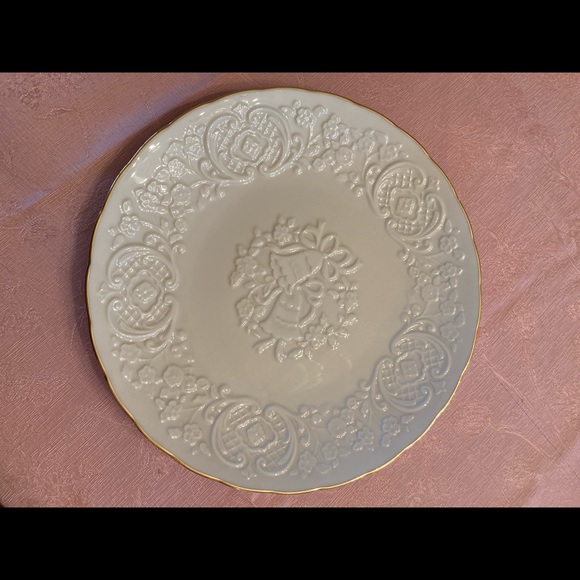 Lenox Marriage Plate. Excellent condition - Picture 2 of 4